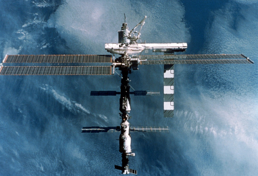 Международная космическая станция (МКС) в полете. ©РИА НОВОСТИ