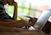 На экстремистские и порносайты казахстанцы смогут пожаловаться по телефону горячей линии