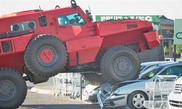 ФОТО: Top Gear не смог уничтожить азербайджанский броневик