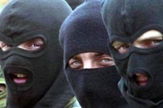Жителя Шымкента два месяца держали в бассейне из-за 7,5 миллиона долларов