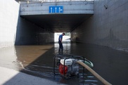 ФОТО: В Алматы грунтовые воды затопили развязку на Северном кольце