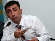 Правозащитника Курамшина отпустили из полицейского участка в Алматы