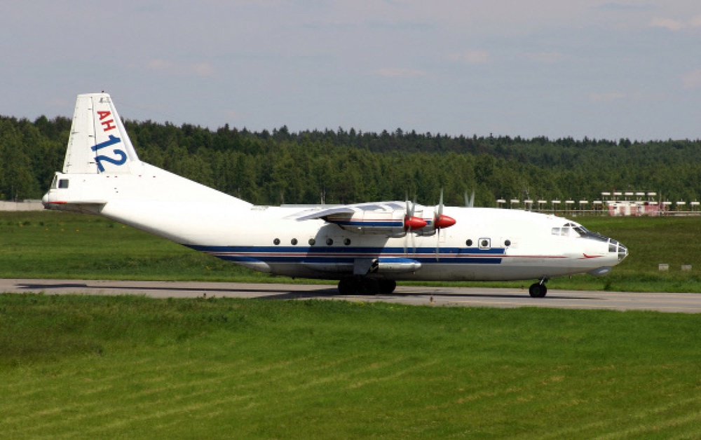 Транспортный самолет Ан-12. ©РИА НОВОСТИ