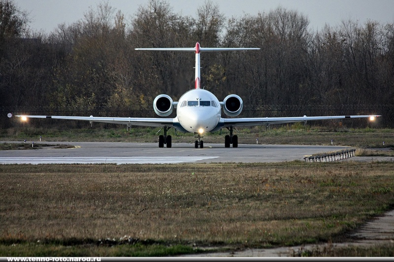 «Фоккер-100». Фото с сайта narod.ru