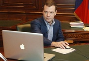 Twitter Медведева собрал полмиллиона подписчиков