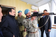 Масимов посетил войсковую часть аэромобильных войск