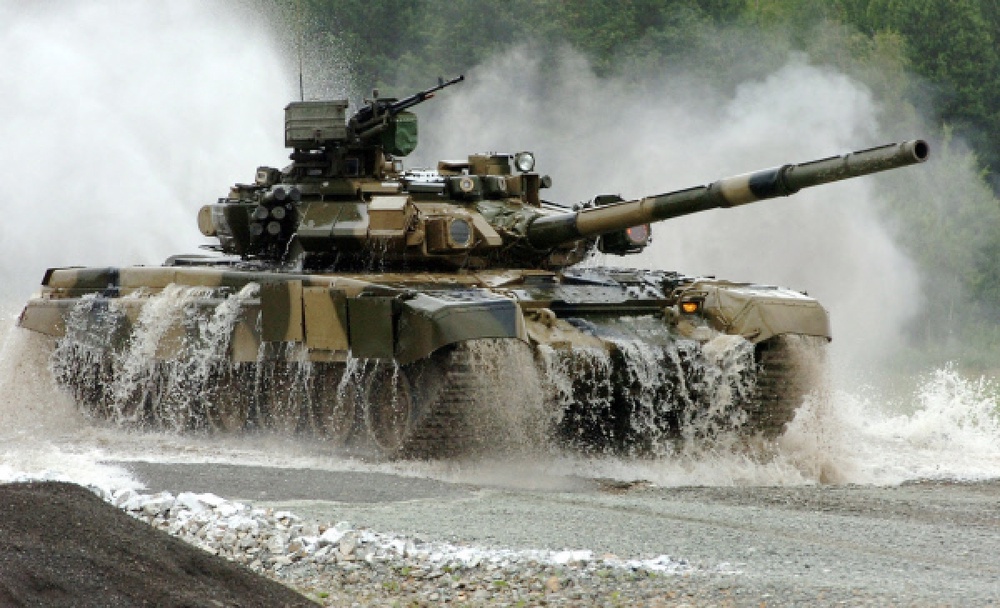 Российский танк Т-90С на военном полигоне. ©РИА Новости
