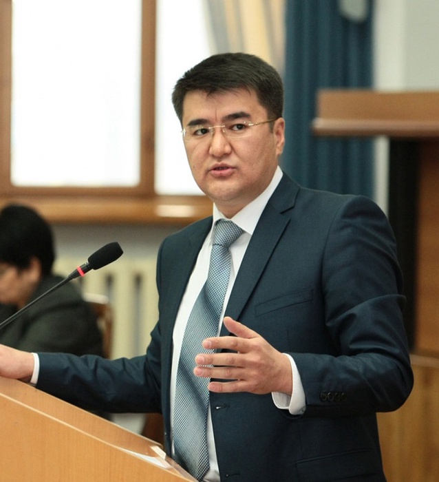 Министр экономического регулирования КР Учкунбек Ташбаев. Фото с сайта tazabek.kg