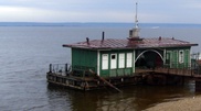 Жители Павлодара пытались украсть плавучую пристань