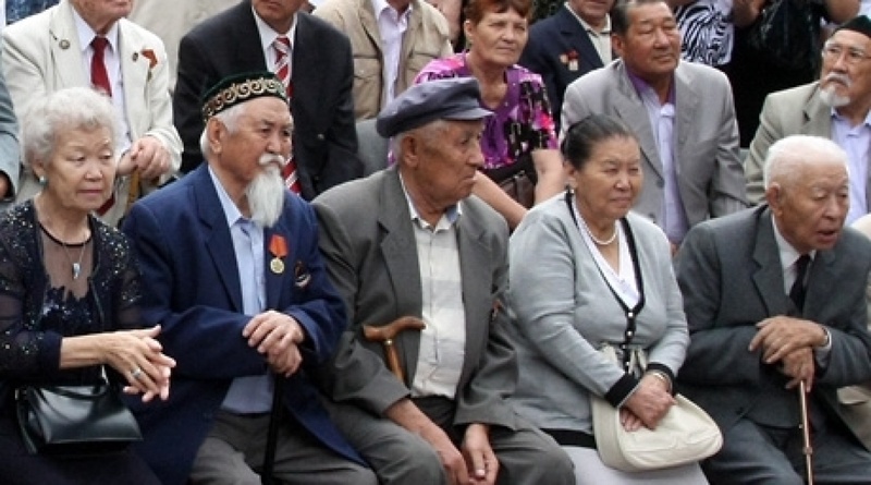 Казахстанские пенсионеры. ©Ярослав Радловский