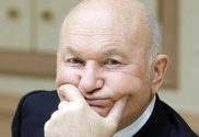 Лужков объяснил вызов на допрос недавним интервью