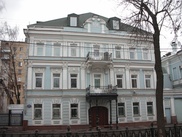 Секретарь посольства Казахстана в России сбил мужчину в Москве
