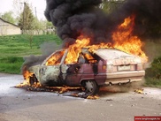 Двое детей погибли при пожаре в салоне автомобиля в Туркестане