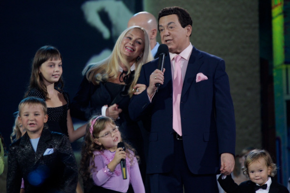 Иосиф Кобзон с семьей. Фото ©РИА НОВОСТИ