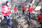Алматинские студенты очистили русла городских рек