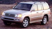 Toyota Land Cruiser угнали у замначальника районного военкомата в Алматы