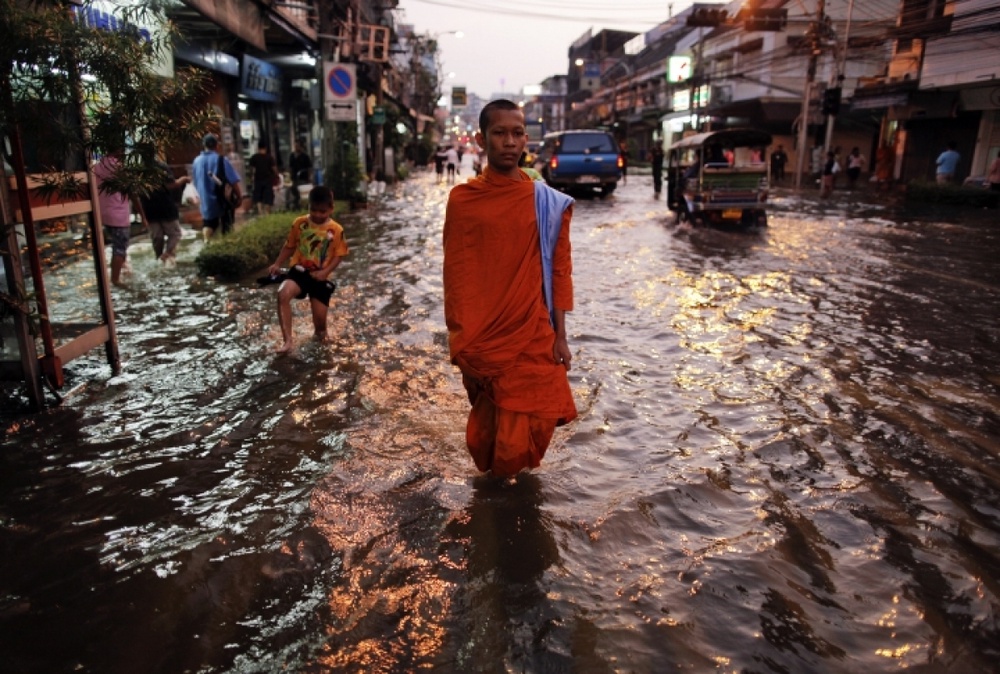 Наводнение в Таиланде. ©REUTERS/Damir Sagolj