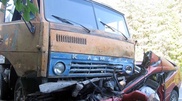 Два человека погибли в ДТП с участием "КамАЗа" в Павлодарской области
