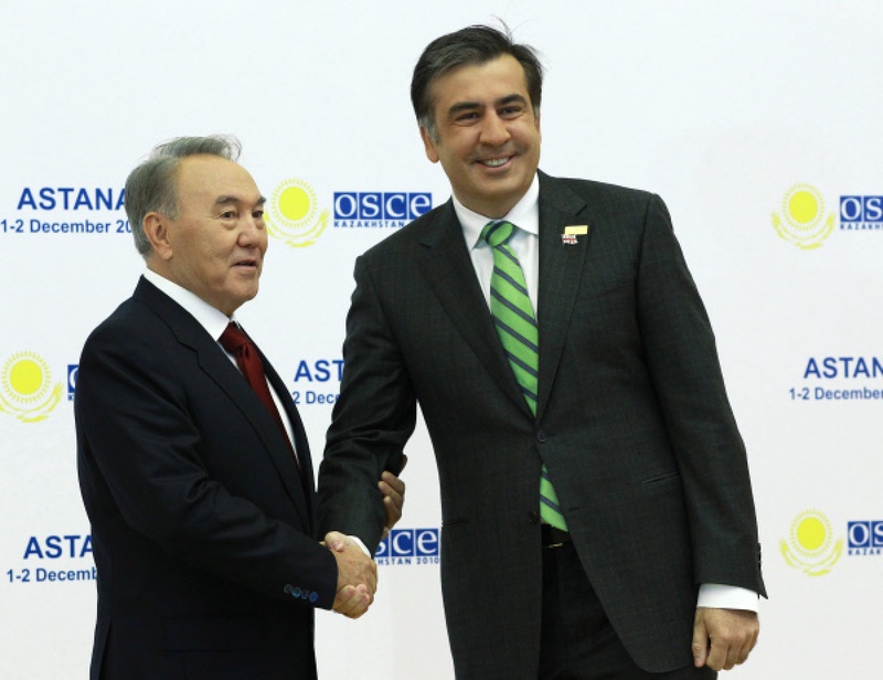 Президент Казахстана Нурсултан Назарбаев и президент Грузии Михаил Саакашвили. Фото ©РИА Новости/Владимир Родионов