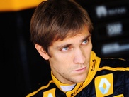 Виталий Петров покинул Renault