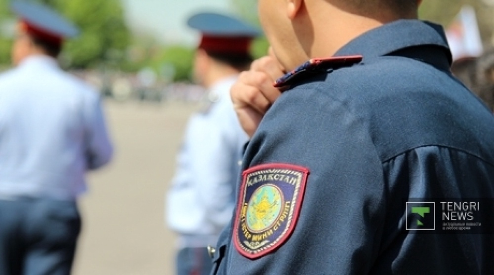 Сотрудники полиции. Фото Ярослав Радловский©