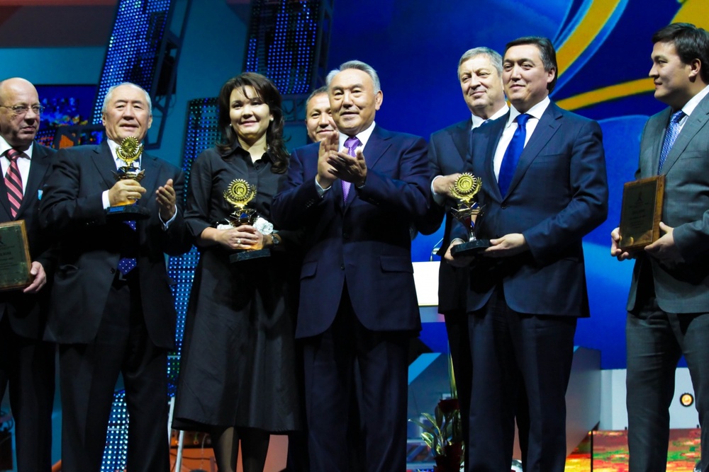 Нурсултан Назарбаев на вручении премий