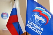 Сторонники Медведева и Путина проведут митинг в Москве