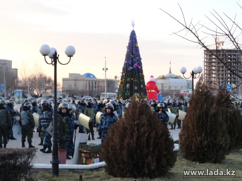 Площадь Ынтымак. Фото Ланга Черешкайте/газета "Лада"© 