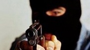 Трое жителей Алматы получили ранения при вооруженном налете