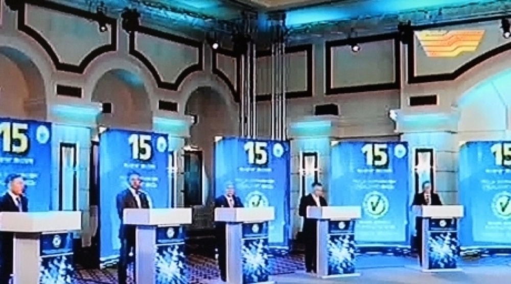 Кадр с теледебатов на телеканале "Хабар".