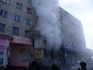 В центре Павлодара загорелся магазин одежды 