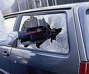 У карагандинца из авто украли более 230 тысяч долларов