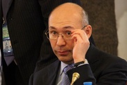 Келимбетов поручил Комитету таможенного контроля облегчить жизнь бизнесу