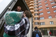 В Астане студентку заподозрили в краже мебели из съемной квартиры
