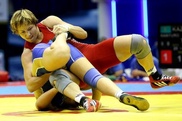 Казахстанки завоевали два "золота" на чемпионате Азии по борьбе