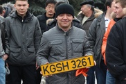 Таможенники Алматы пообещали наказать виновных в ситуации с машинами из Кыргызстана