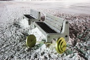 В Астане появились неизвестные золотые штанги