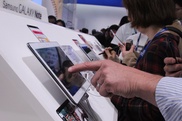 Мобильных операторов сравнили с Брюсом Ли на MWC-2012 в Барселоне