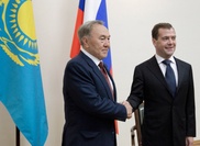 Назарбаев и Медведев обсудили подготовку к совету ЕврАзЭС