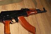 В Карагандинской области мужчина разъезжал на авто с автоматом Калашникова