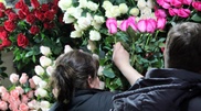 Цветочный грабитель украл роскошный букет в Алматы 8 Марта