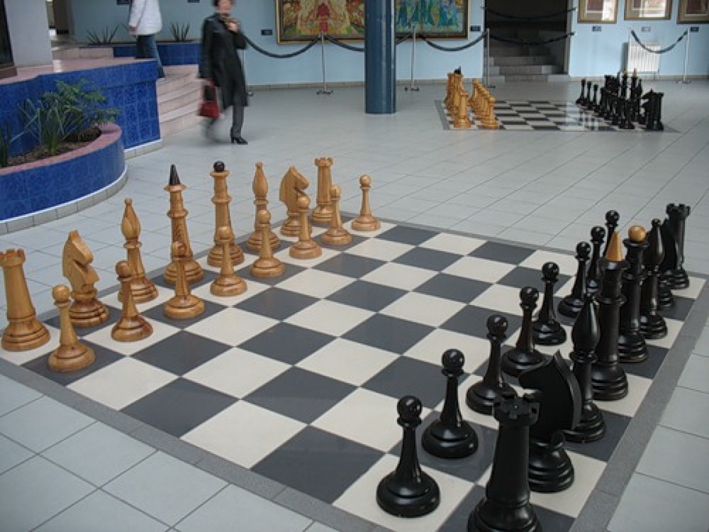 Дворец шахмат в Калмыкии. Фото с сайта fotki.yandex.ru