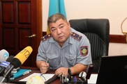 Обвиняемый в избиении подчиненной экс-начальник УВД Актобе не признает вину