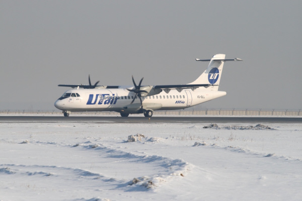 Самолет ATR-72 компании UTair перед взлетом. Фото ©РИА НОВОСТИ