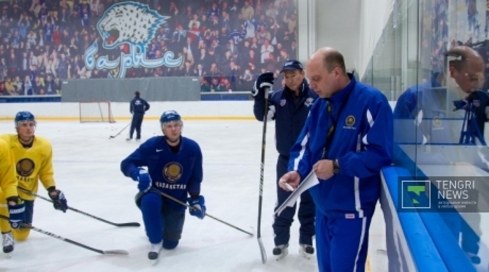 Тренировка сборной Казахстана по хоккею перед ЧМ. Фото Даниал Окасов©