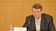 За причастного к обрушению дома в Караганде акима Сарани заступились депутаты и ветераны