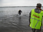 Водолазы из Усть-Каменогорска помогают искать упавшего в колодец ребенка в Темиртау