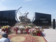 ФОТО: В Павлодаре и Петропавловске открыли памятники жертвам голодомора и политрепрессий 
