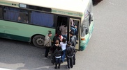 Алматинцам рекомендуют жаловаться на кондукторов за дорогой проезд