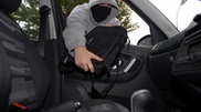 В Астане из авто украли почти два миллиона тенге